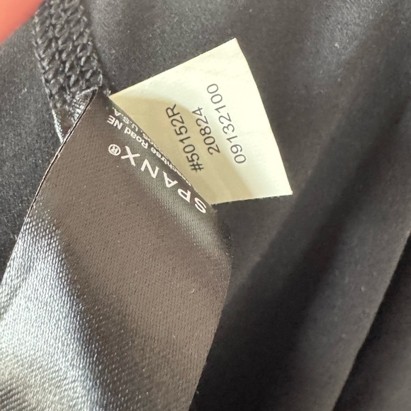 Spanx everywhere Icon Legging - Picture 6 of 9